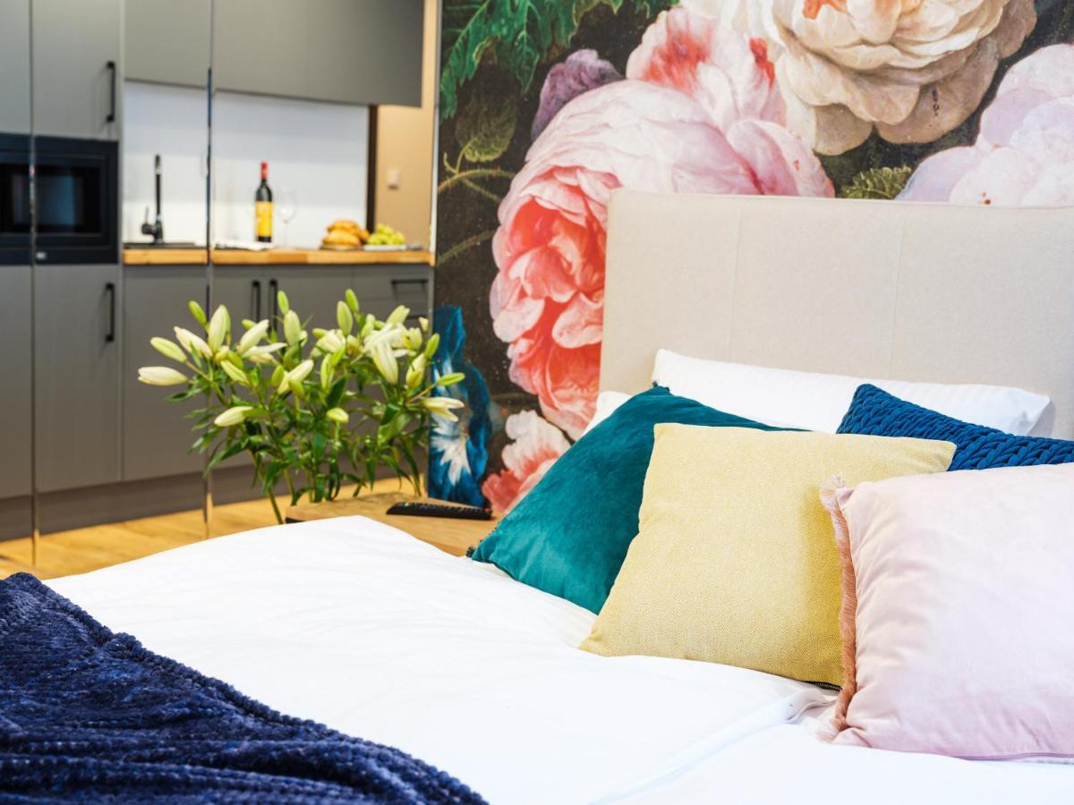 Aparthotel Inspire Miodova Residence Krakow Ngoại thất bức ảnh